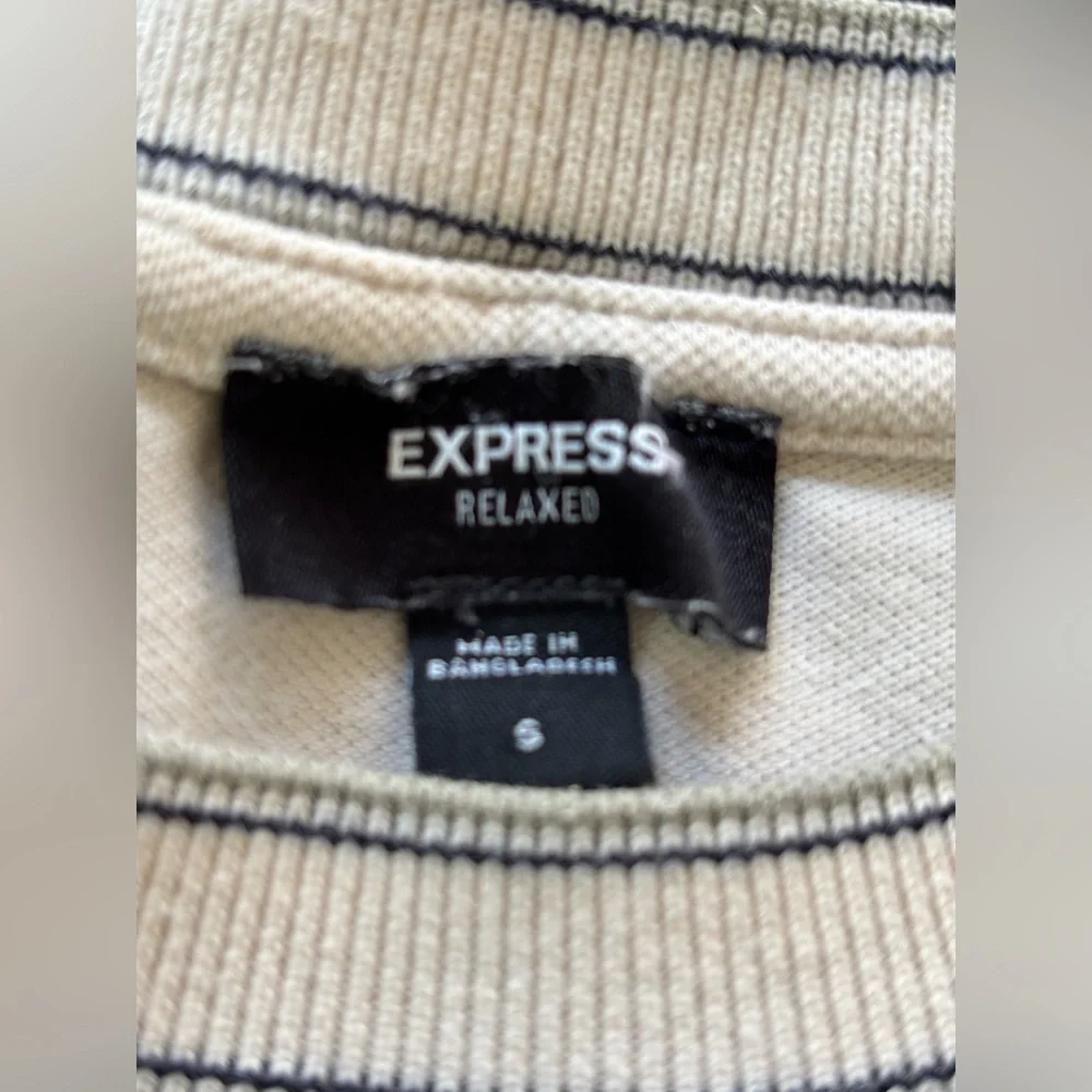 Express Beige Relaxed Fit Top for Men - Picture 8 of 10